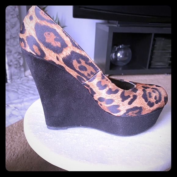 Shoes - Leopard wedge heel